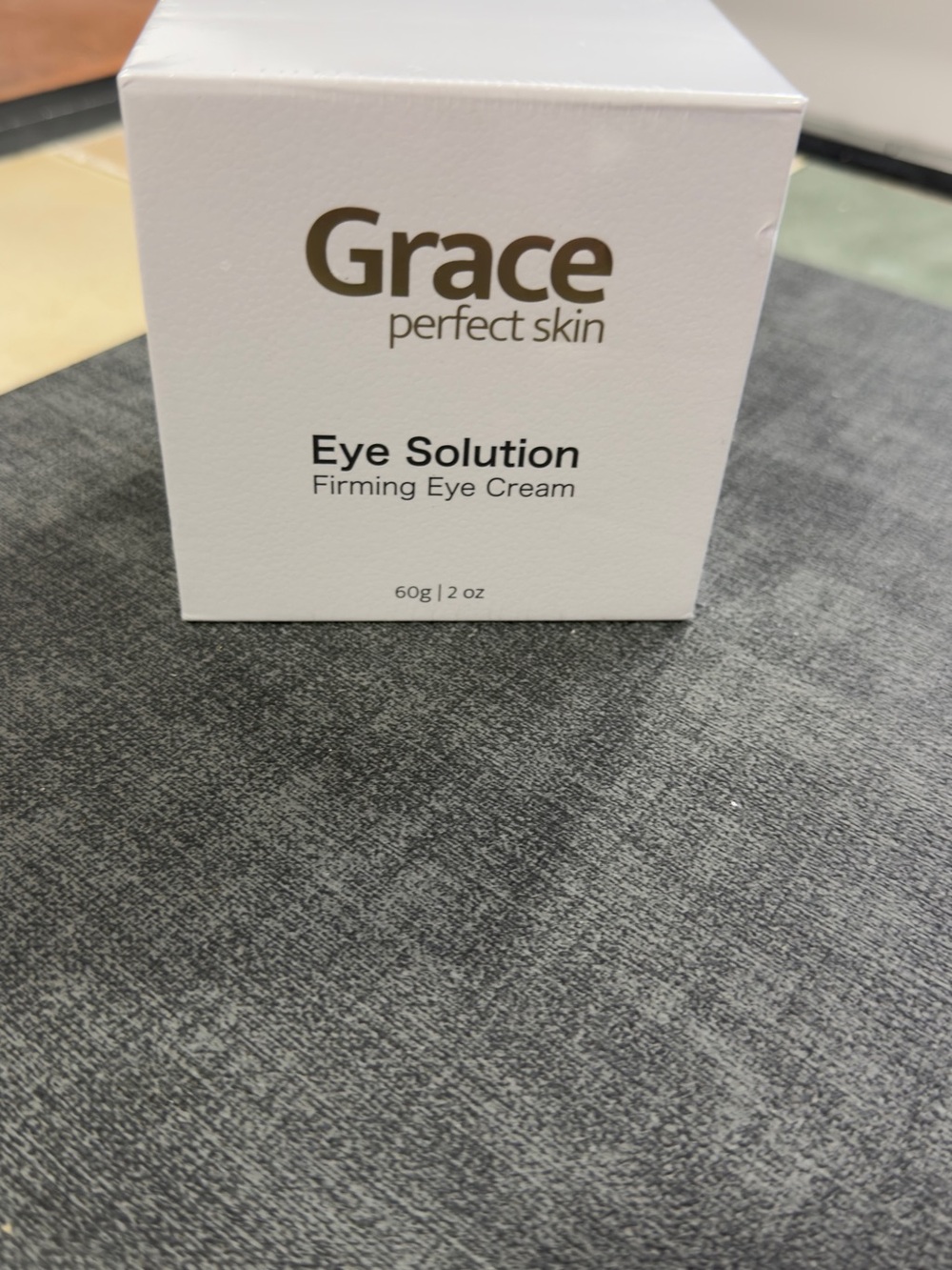 Grace Eye Solution Firming Cream - White & Gold Accents